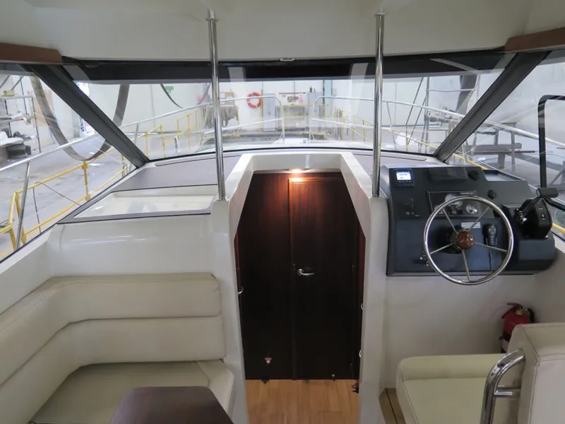Platinum 989 Flybridge — фотография яхты 2