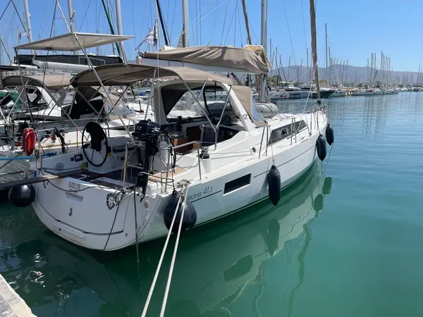 Oceanis 41.1 Black Lion — foto dello yacht n. 2