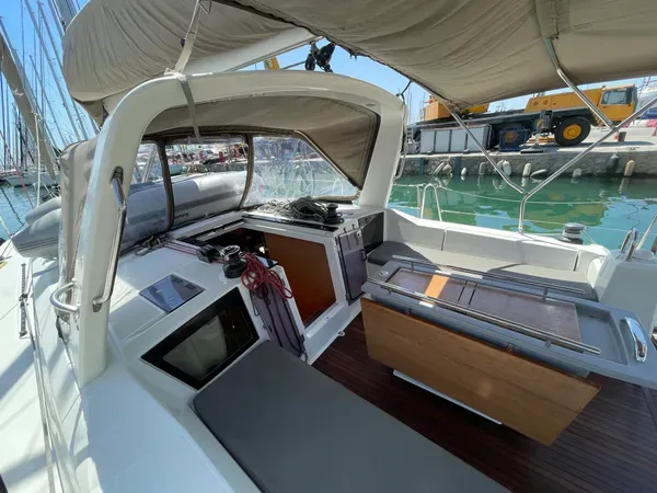 Oceanis 41.1 Black Lion — foto dello yacht n. 6