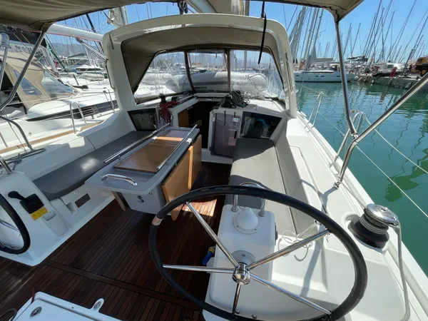 Oceanis 41.1 Black Lion — foto dello yacht n. 20