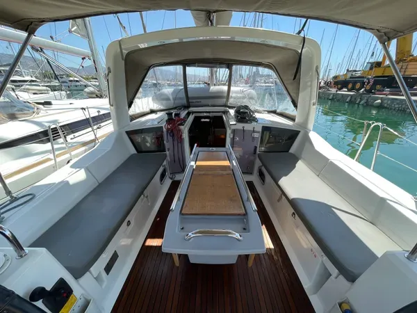 Oceanis 41.1 Black Lion — foto dello yacht n. 14