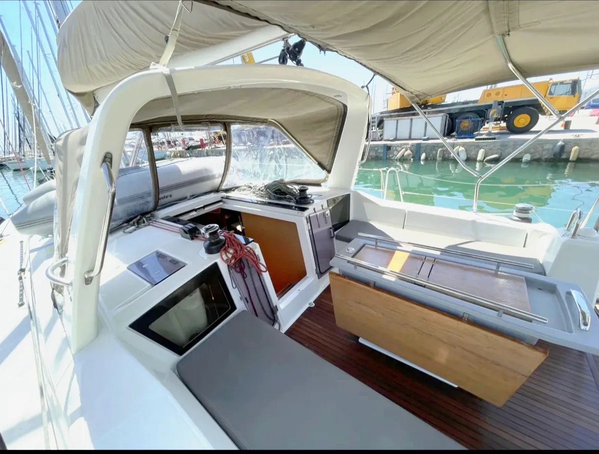 Oceanis 41.1 Black Lion — foto dello yacht n. 27