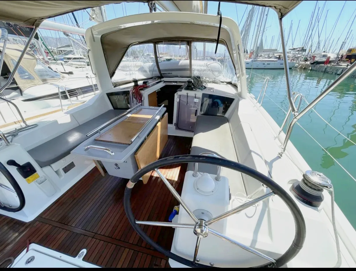 Oceanis 41.1 Black Lion — foto dello yacht n. 15