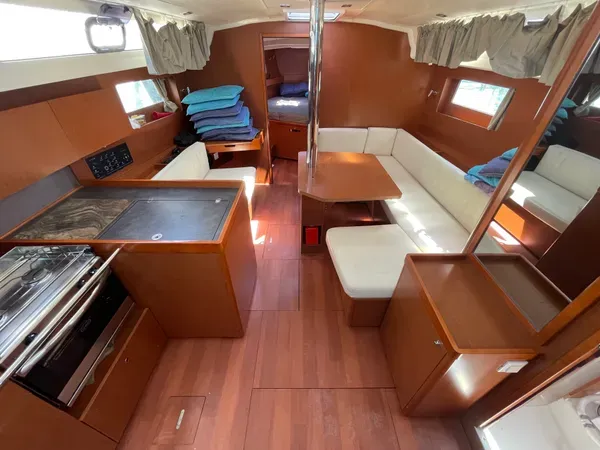 Oceanis 41.1 Black Lion — foto dello yacht n. 18