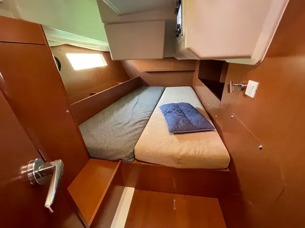 Oceanis 41.1 Black Lion — foto dello yacht n. 17