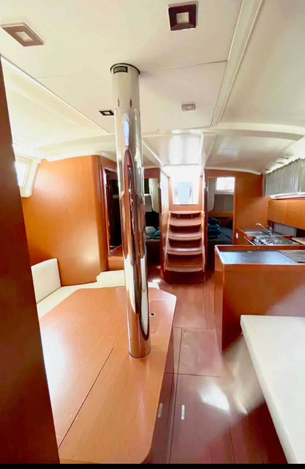 Oceanis 41.1 Illusion — yacht photo 2