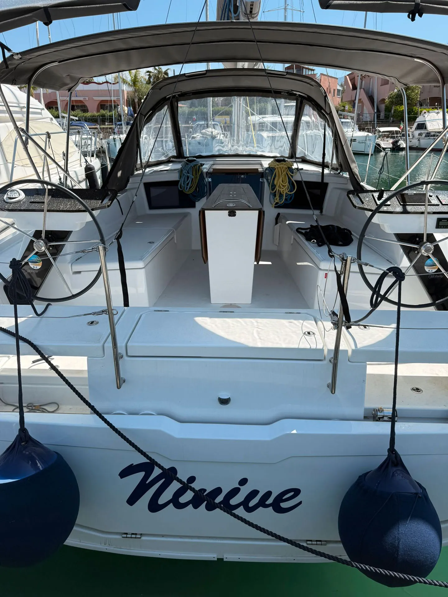 Dufour 41 Ninive - Water maker, Solar Panel — фотография яхты 7