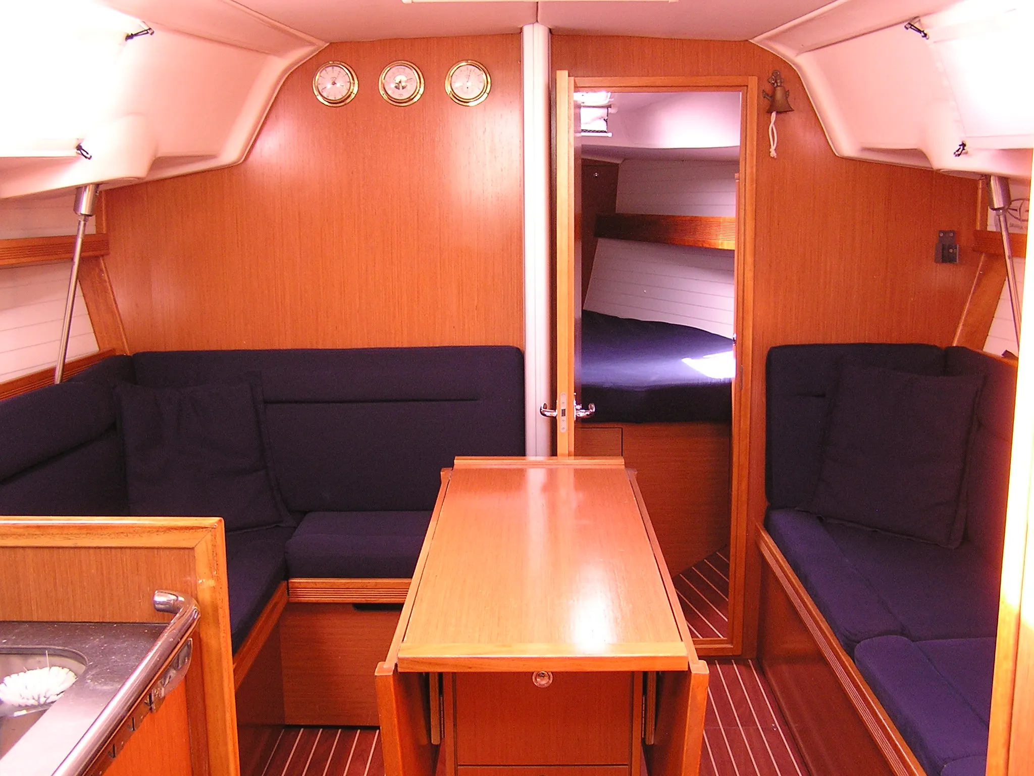 Bavaria 35 Cruiser Alba — fotografia jachty 6