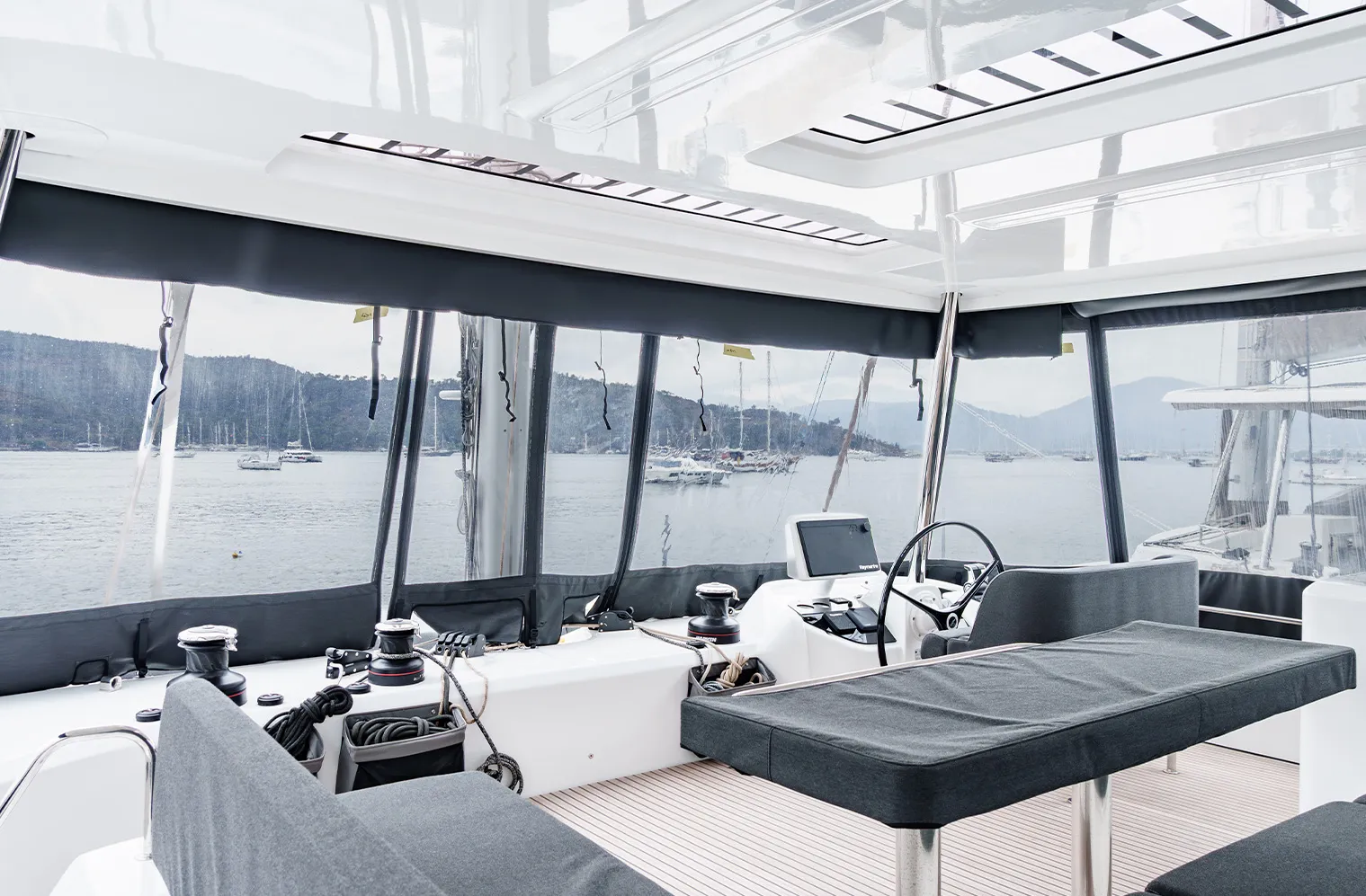 Lagoon 55 Enki — yacht photo 3