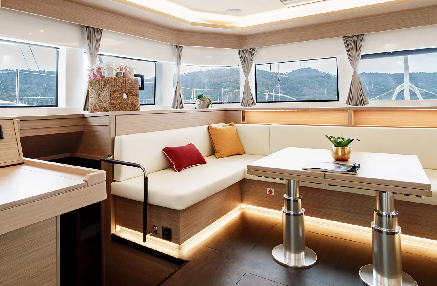 Lagoon 55 Enki — yacht photo 6