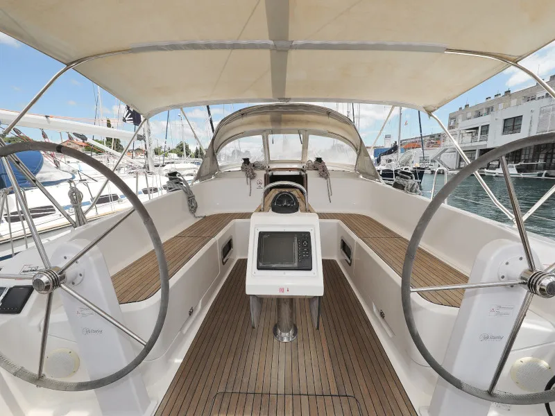 Bavaria Cruiser 46 TICIJA — фотография яхты 37