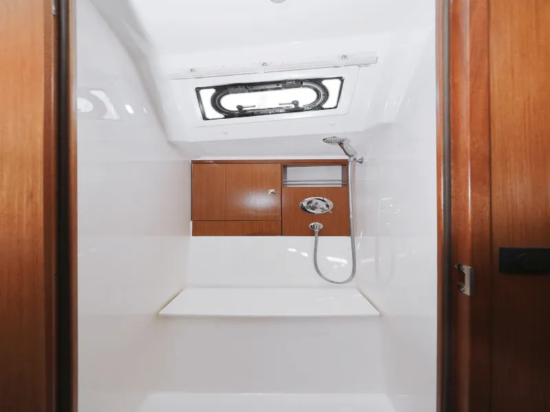 Bavaria Cruiser 46 TICIJA — фотография яхты 15