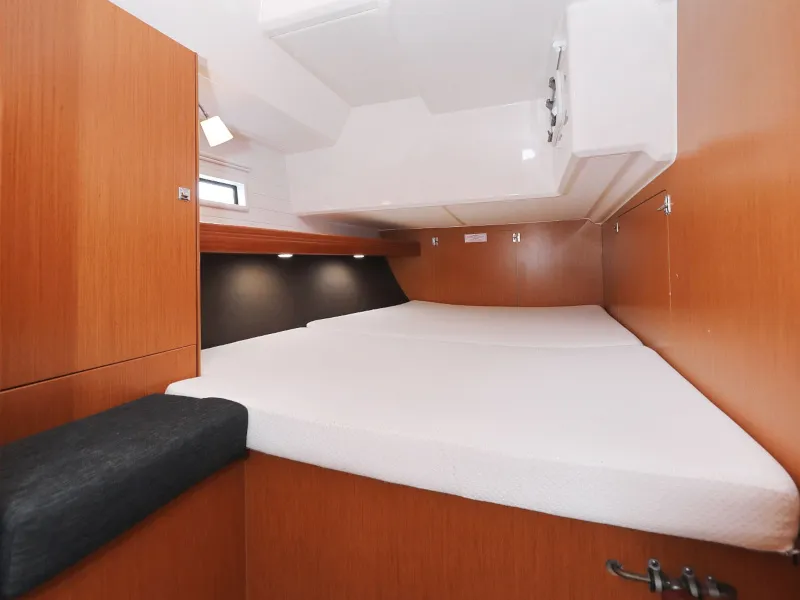 Bavaria Cruiser 46 TICIJA — фотография яхты 93