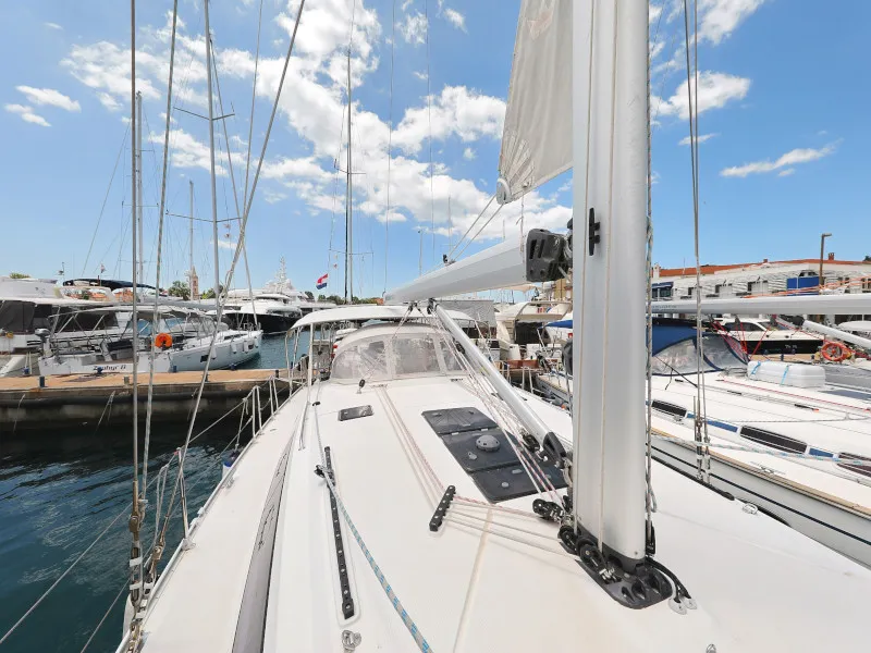 Bavaria Cruiser 46 TICIJA — фотография яхты 92