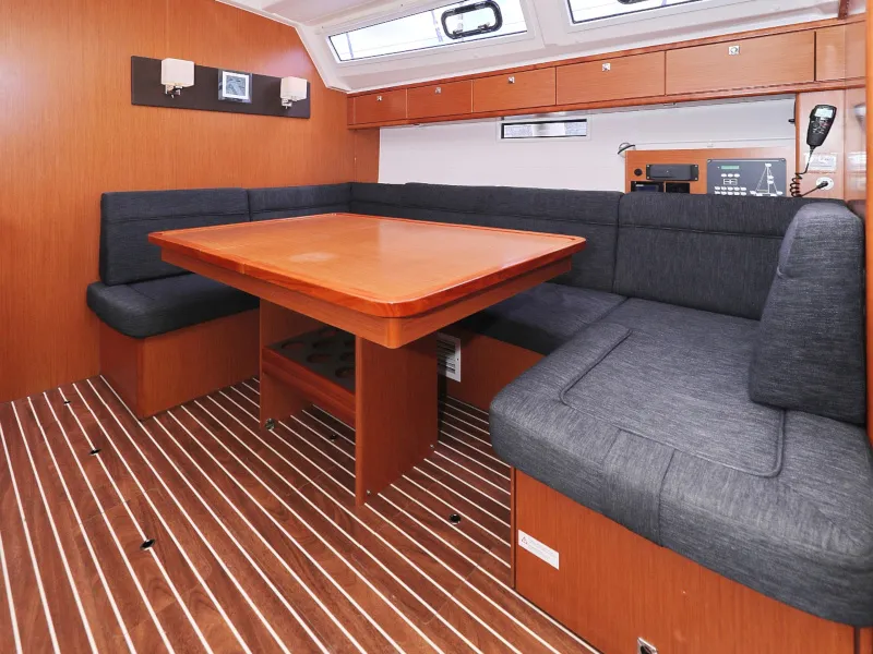 Bavaria Cruiser 46 TICIJA — фотография яхты 14