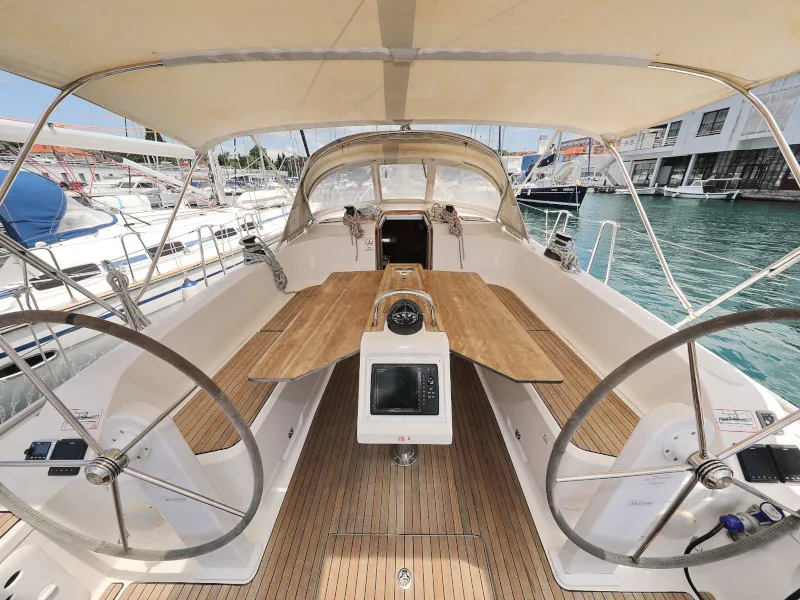Bavaria Cruiser 46 TICIJA — фотография яхты 59