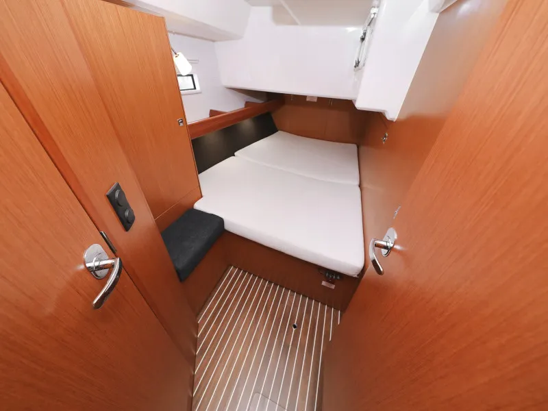 Bavaria Cruiser 46 TICIJA — фотография яхты 41