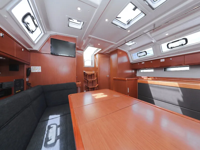 Bavaria Cruiser 46 TICIJA — фотография яхты 95