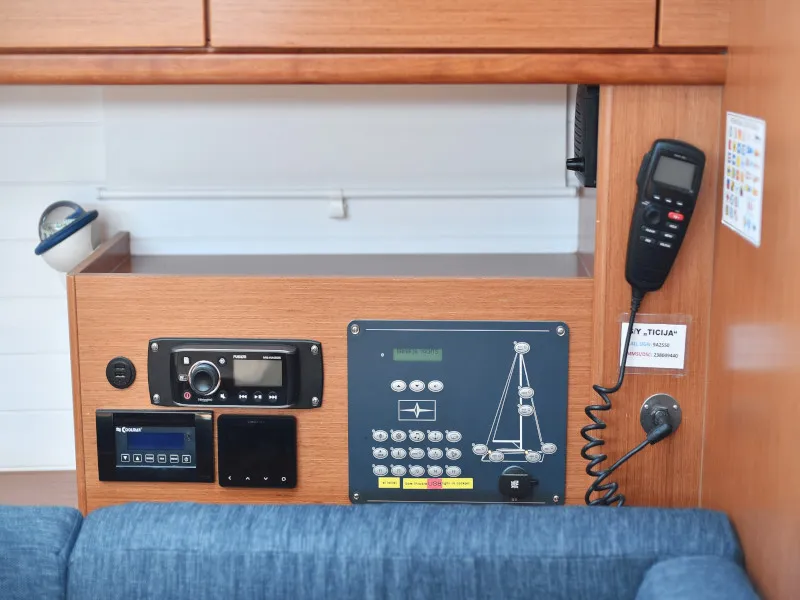 Bavaria Cruiser 46 TICIJA — фотография яхты 98
