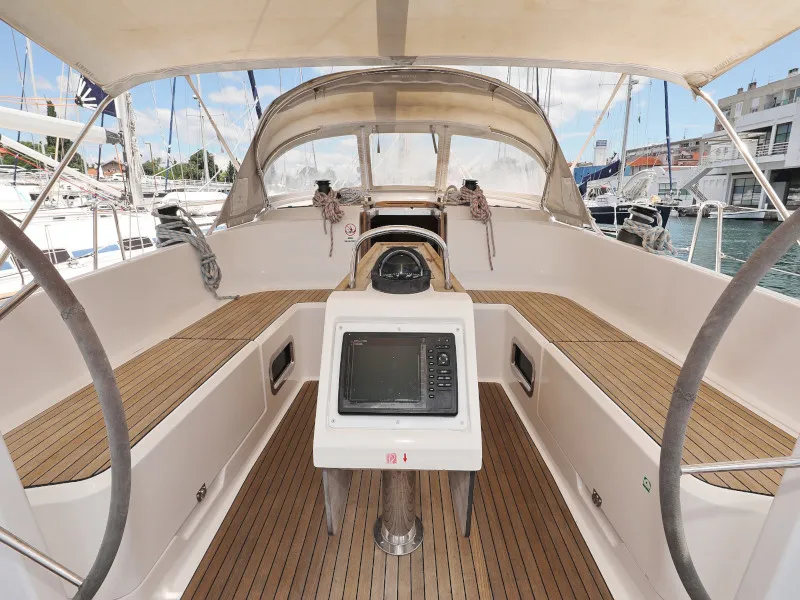 Bavaria Cruiser 46 TICIJA — фотография яхты 66