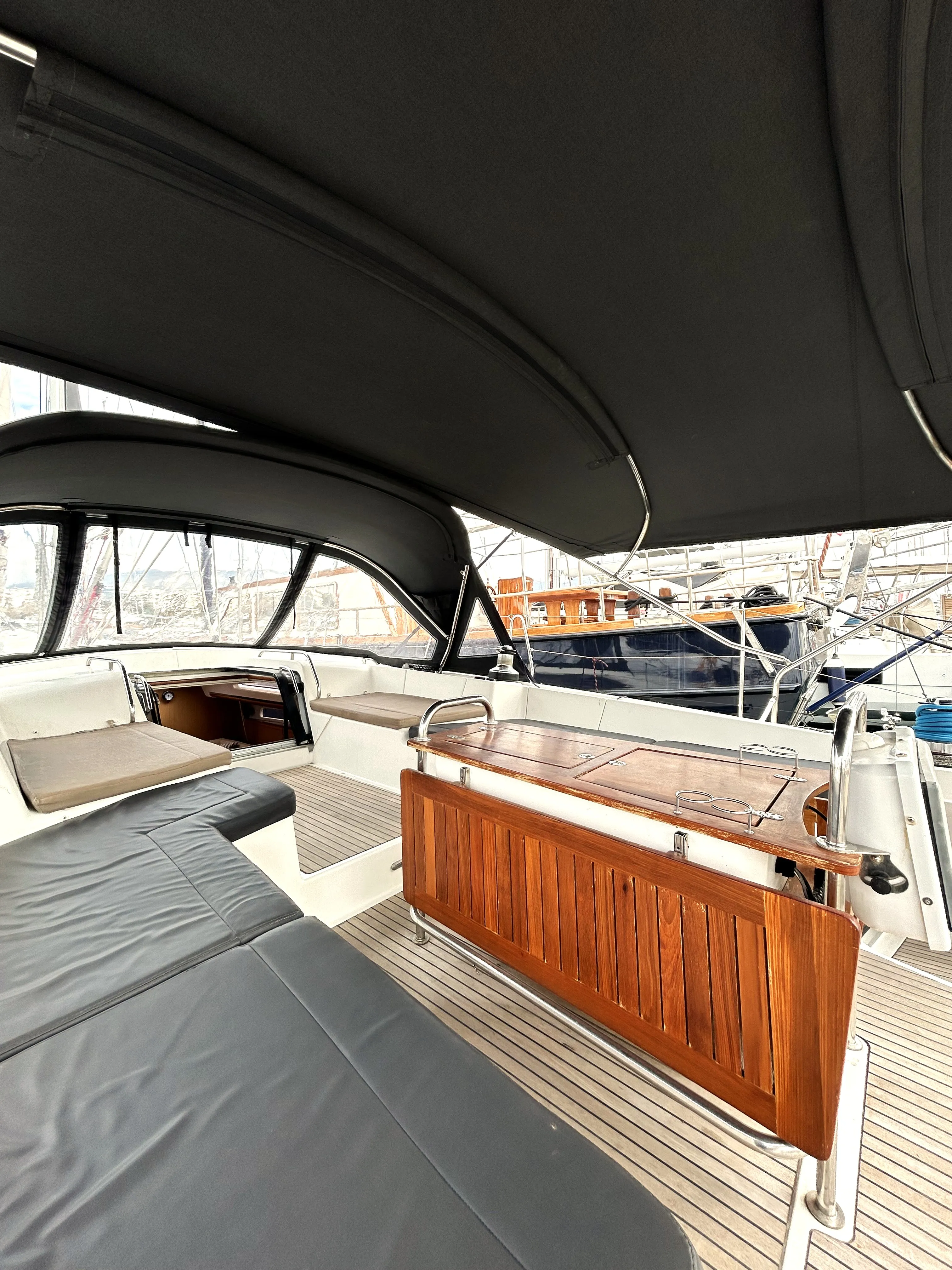 Jeanneau 57 Messenger — yacht photo 25