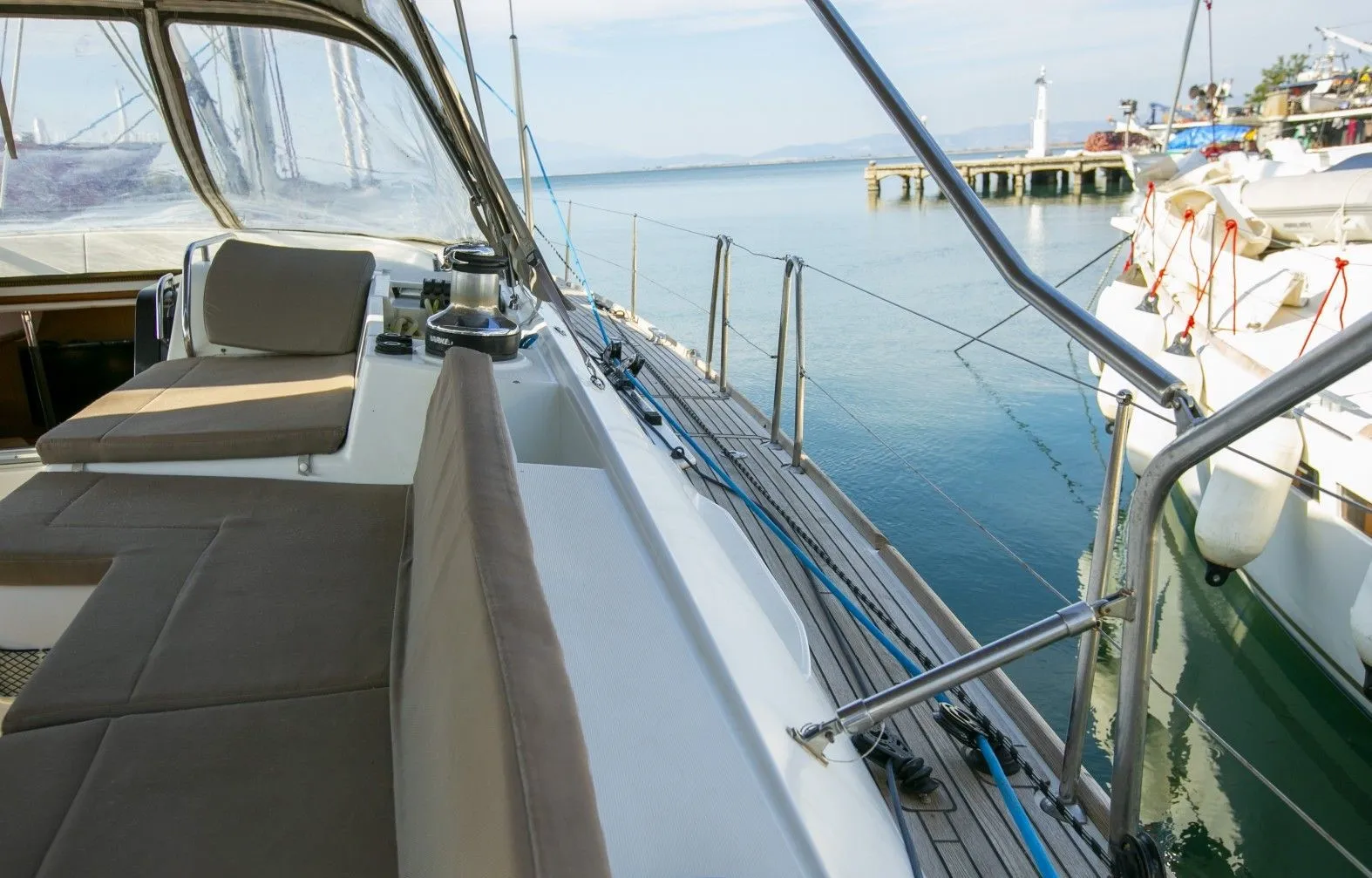 Jeanneau 57 Messenger — yacht photo 17