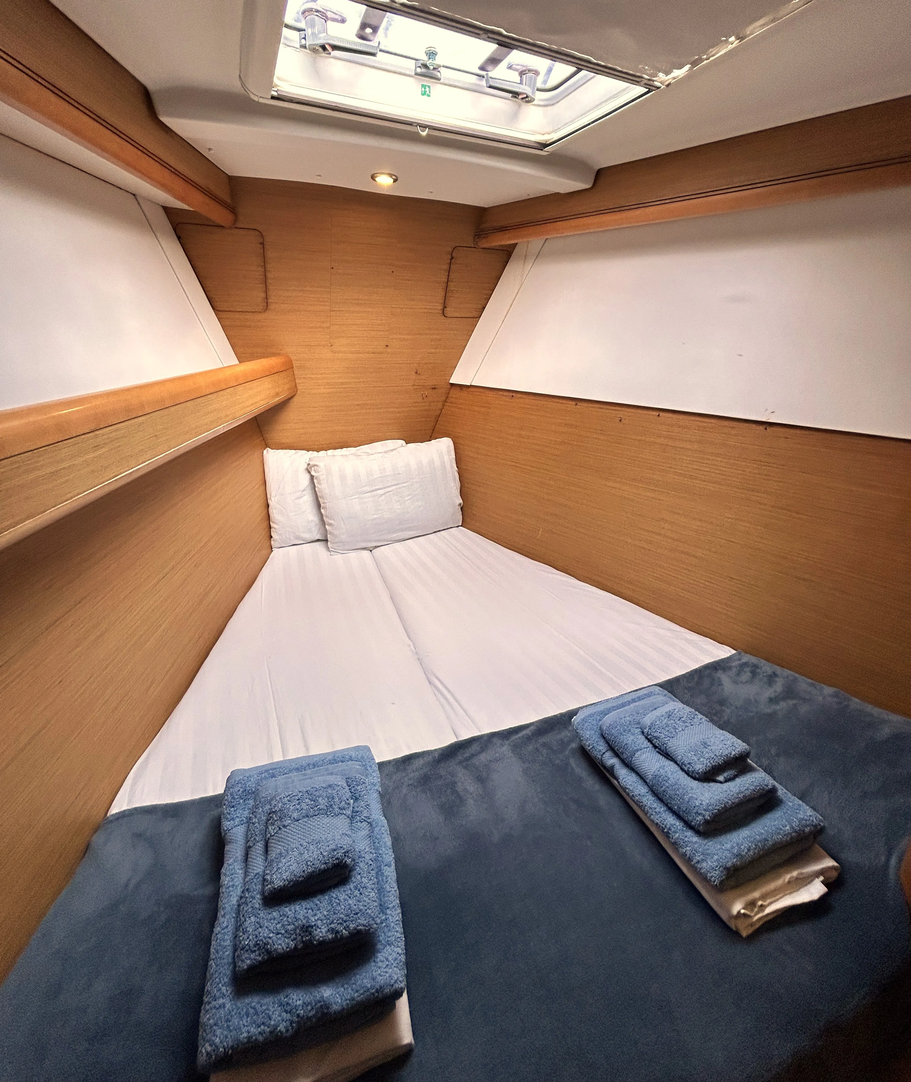 Jeanneau 57 Messenger — yacht photo 26