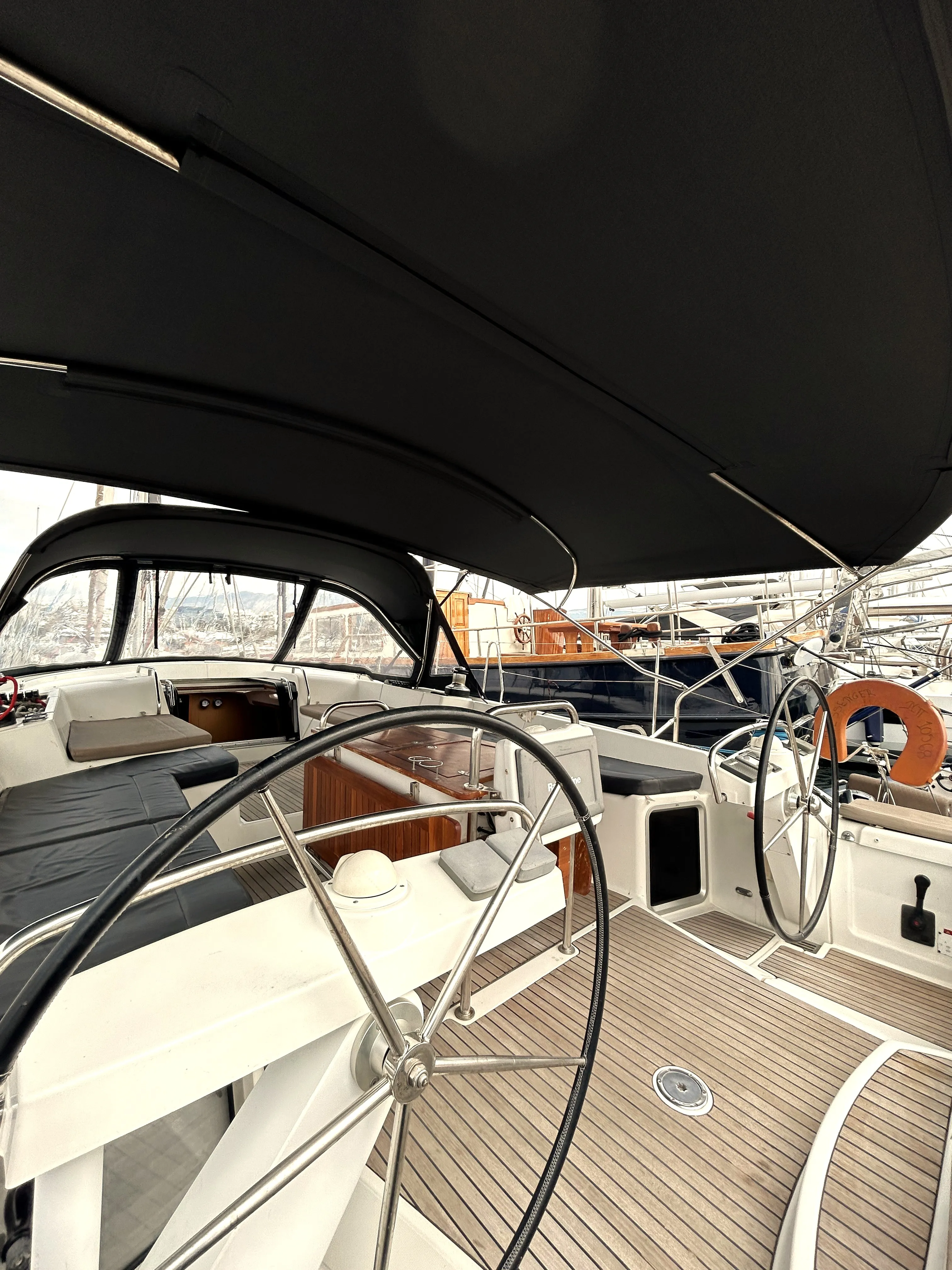 Jeanneau 57 Messenger — yacht photo 23