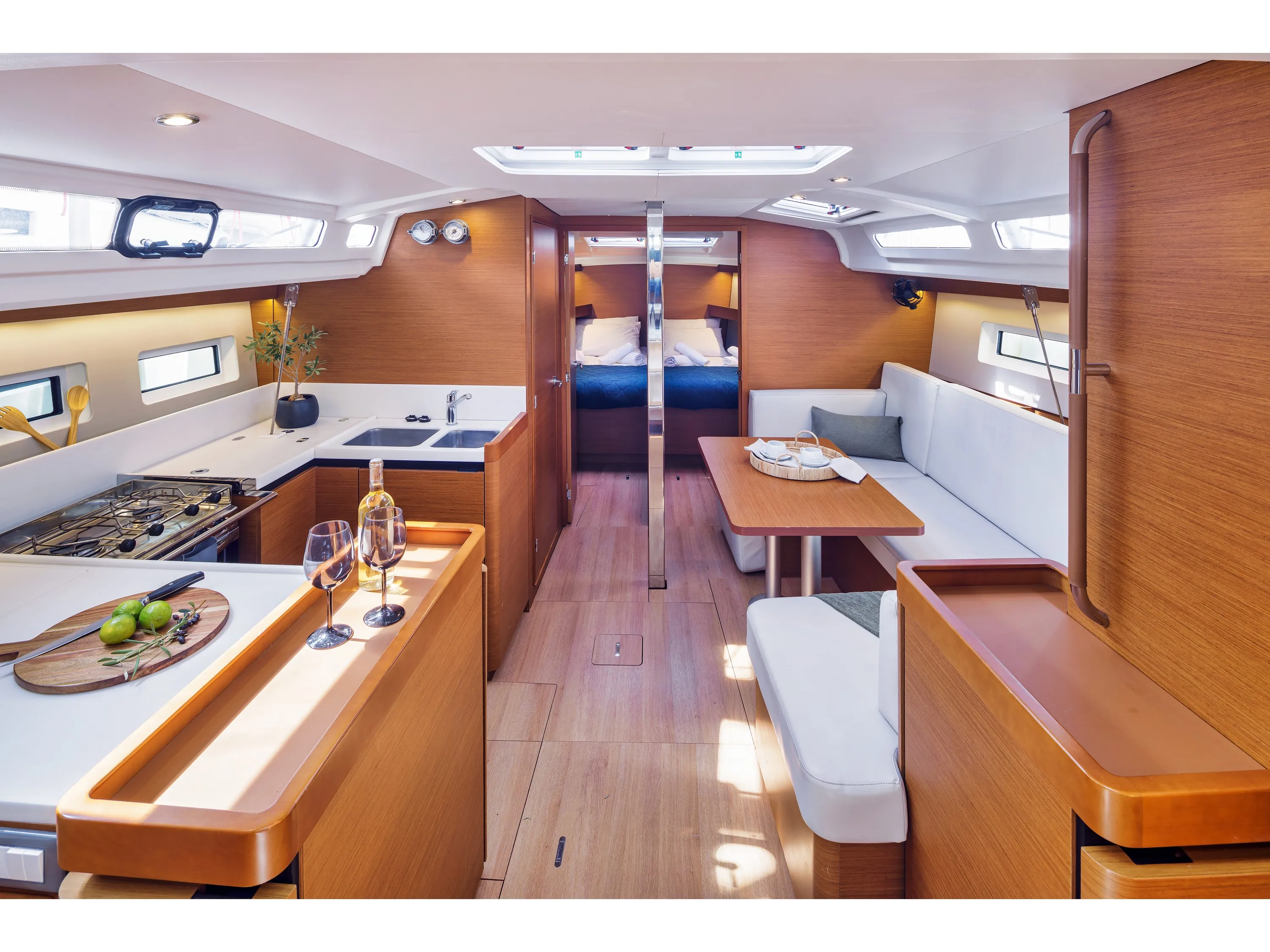 Sun Odyssey 440 CRANE — yacht photo 2