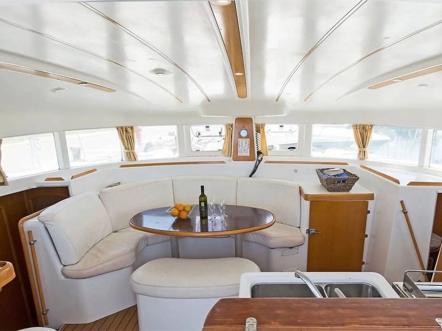 Lagoon 380 Oh Darling — foto dello yacht n. 2
