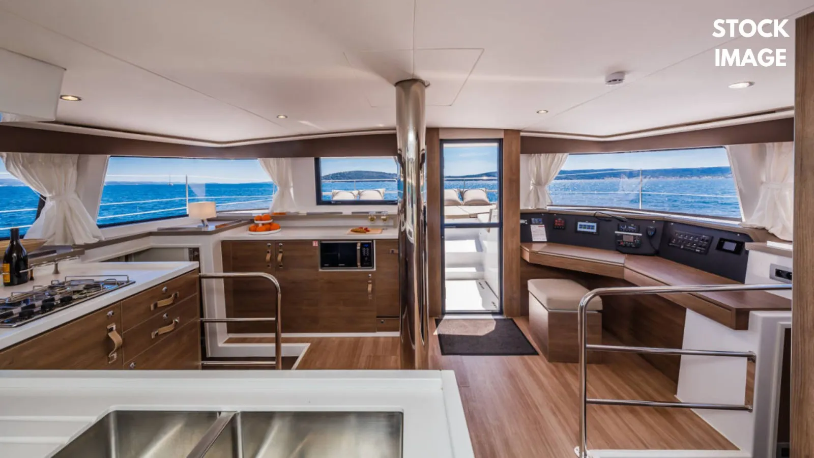 Bali 4.6 Zen - A/C, Generator, Water maker — yacht photo 2