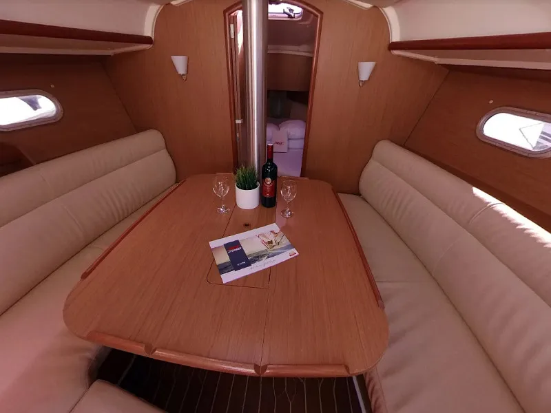 Sun Odyssey 32i RISTRETTO I — jahtikuva 2