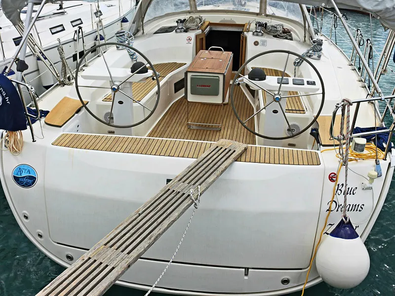 Bavaria Cruiser 45 BLUE DREAMS — foto dello yacht n. 2