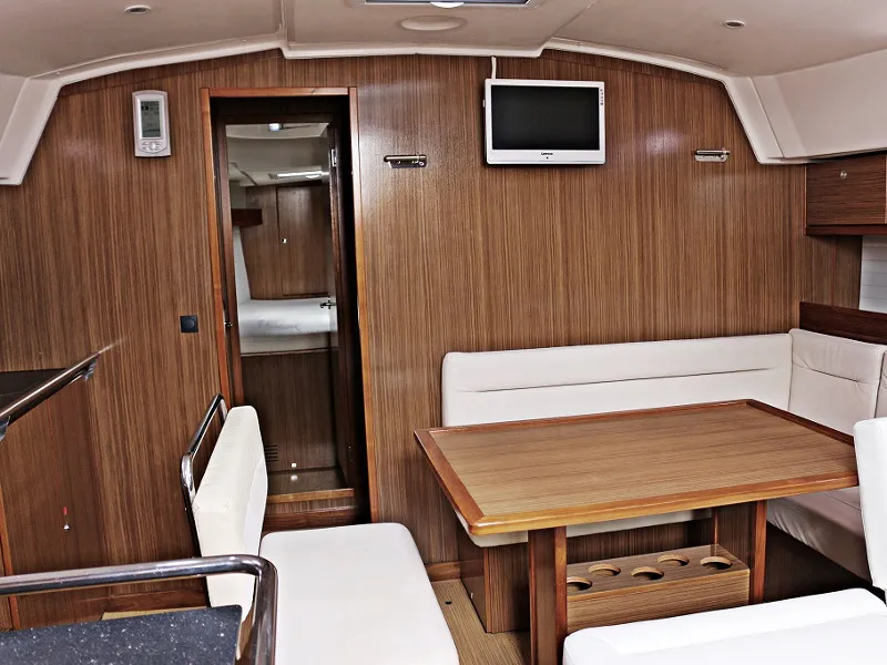 Bavaria Cruiser 45 BLUE DREAMS — foto dello yacht n. 3