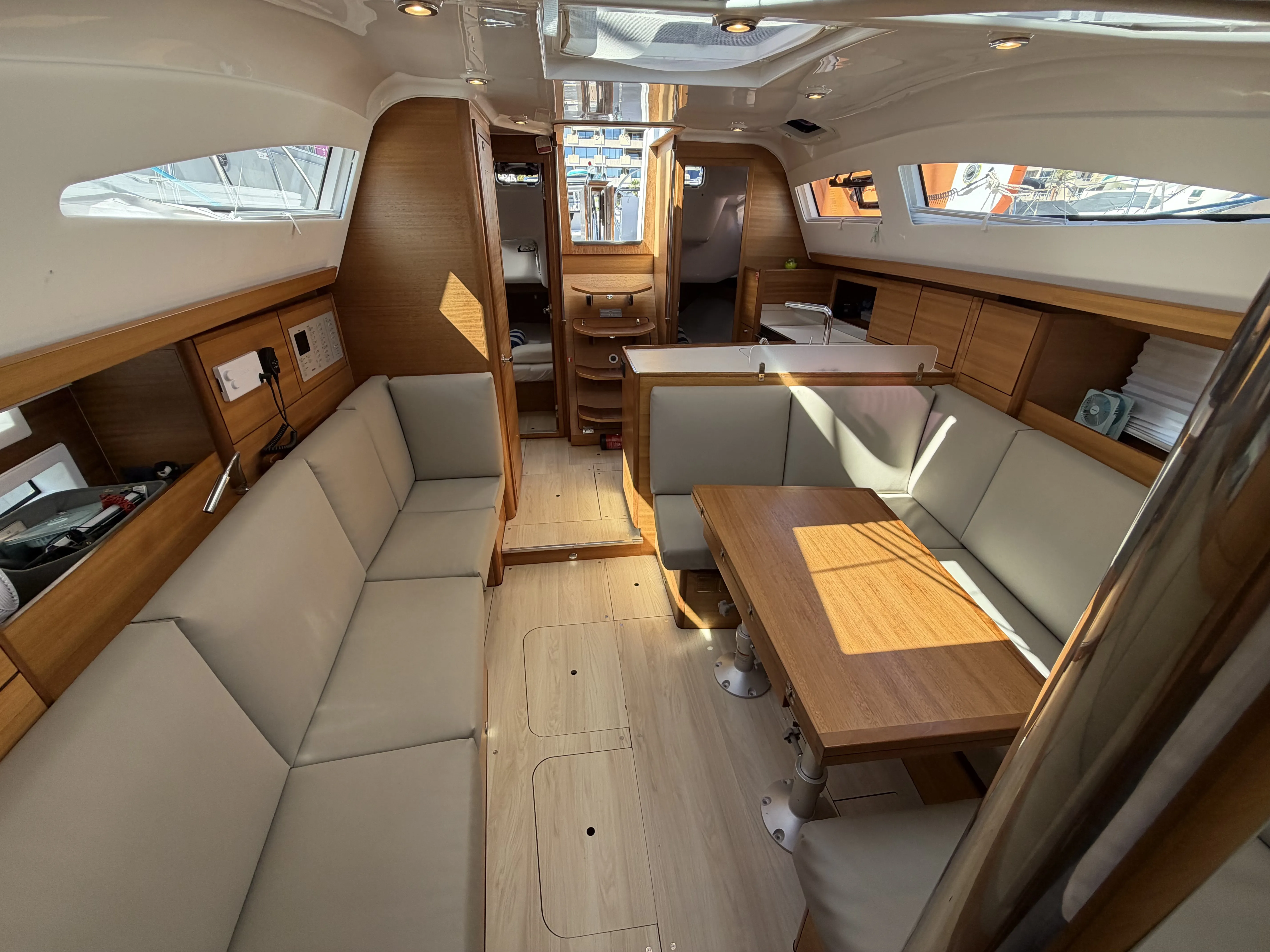 Elan Impression 40.1 Negroni — yacht photo 7