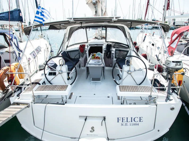 Oceanis 41.1 Felice — foto del yate n.º 2