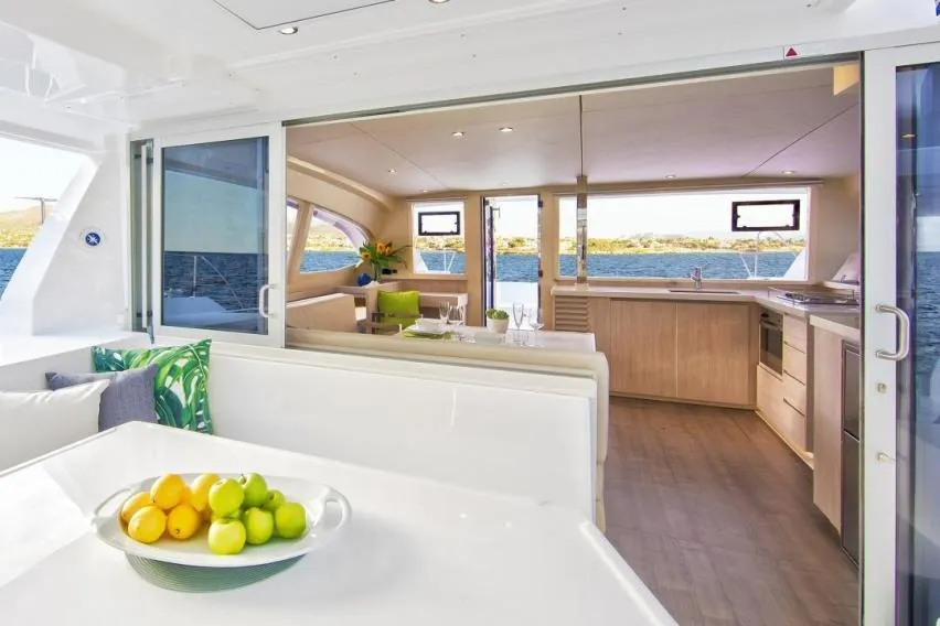 Leopard 40 China Cat Sunflower II — foto dello yacht n. 12