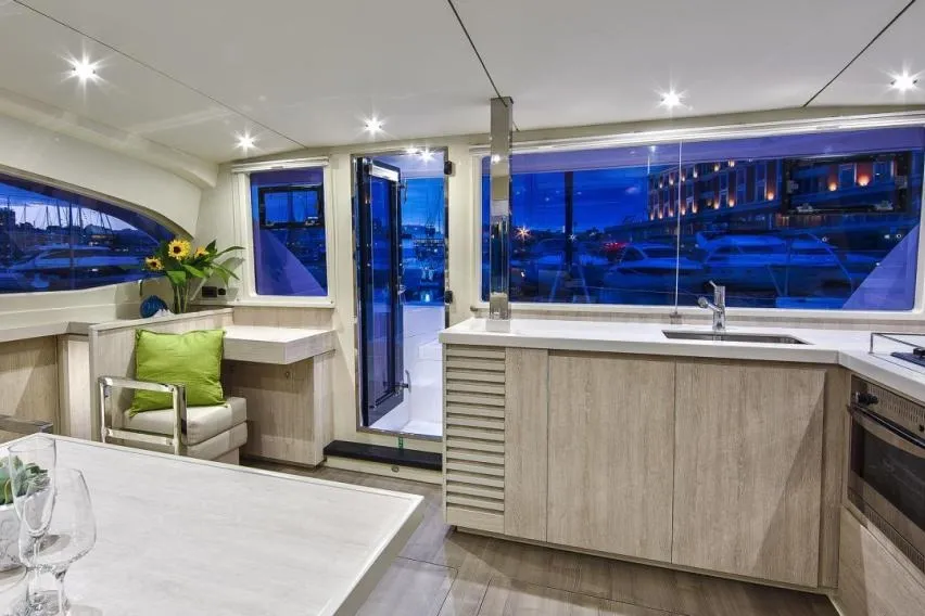Leopard 40 China Cat Sunflower II — foto dello yacht n. 14
