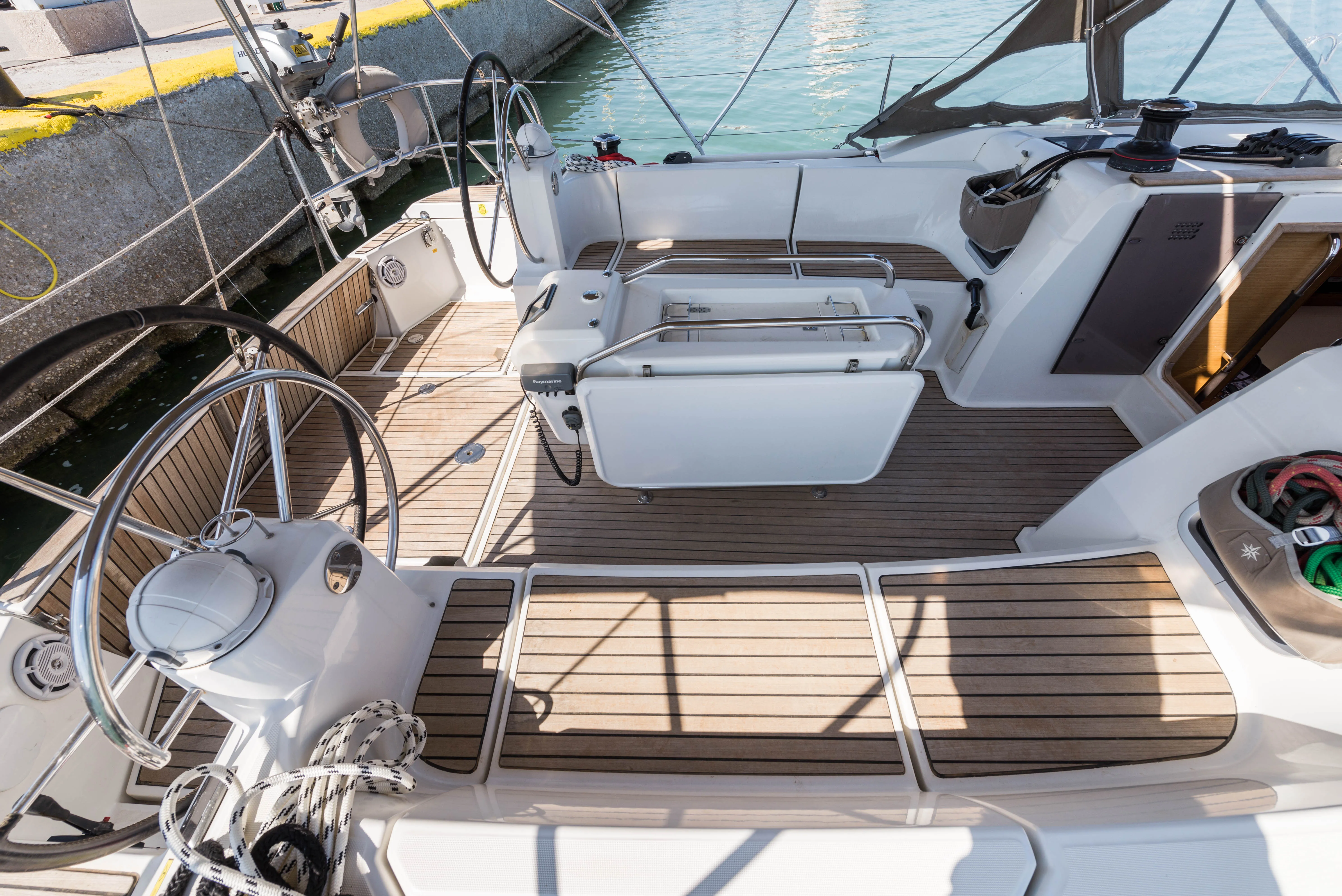 Sun Odyssey 469 Vega — yacht photo 36