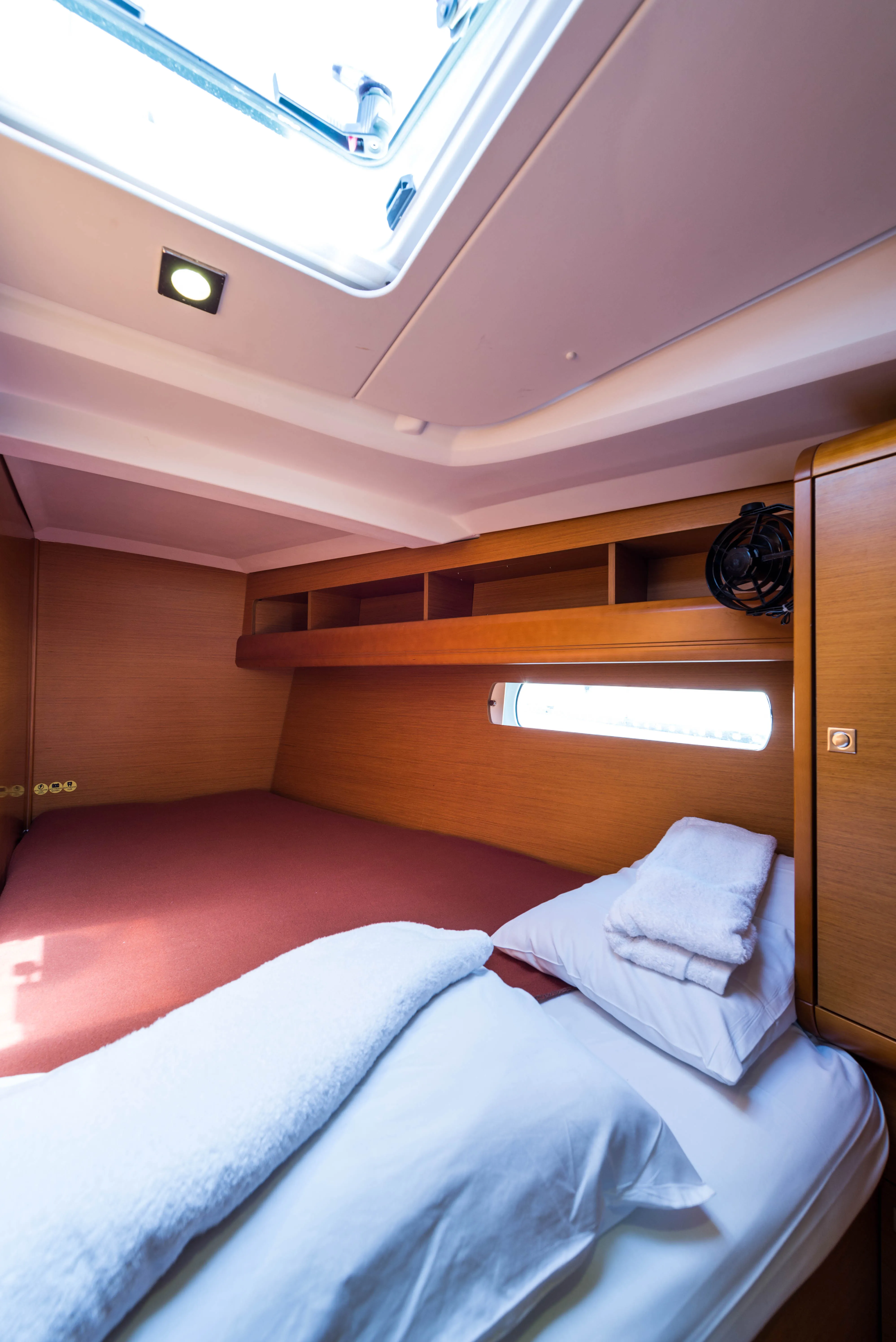 Sun Odyssey 469 Vega — yacht photo 17