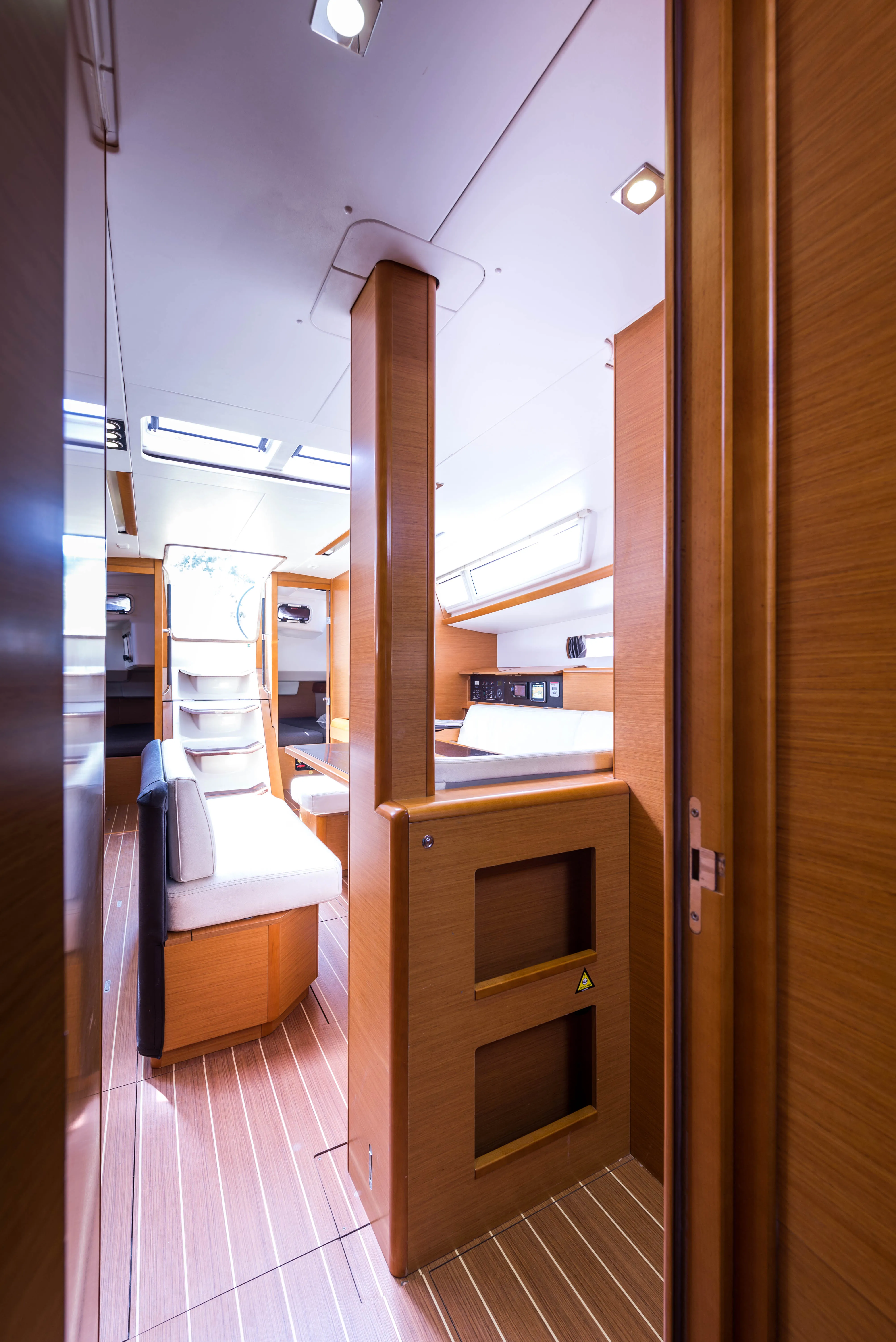 Sun Odyssey 469 Vega — yacht photo 59