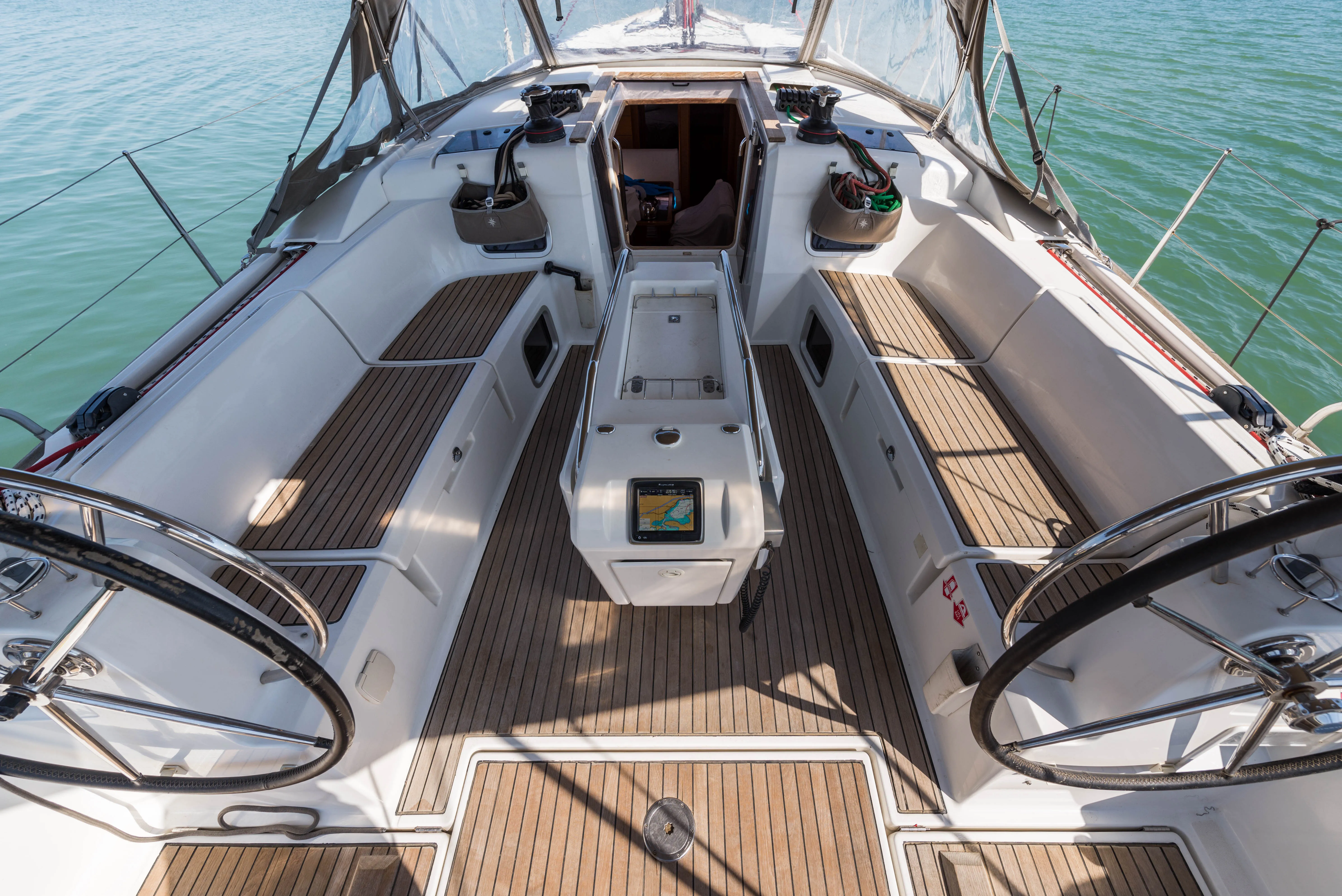 Sun Odyssey 469 Vega — yacht photo 47