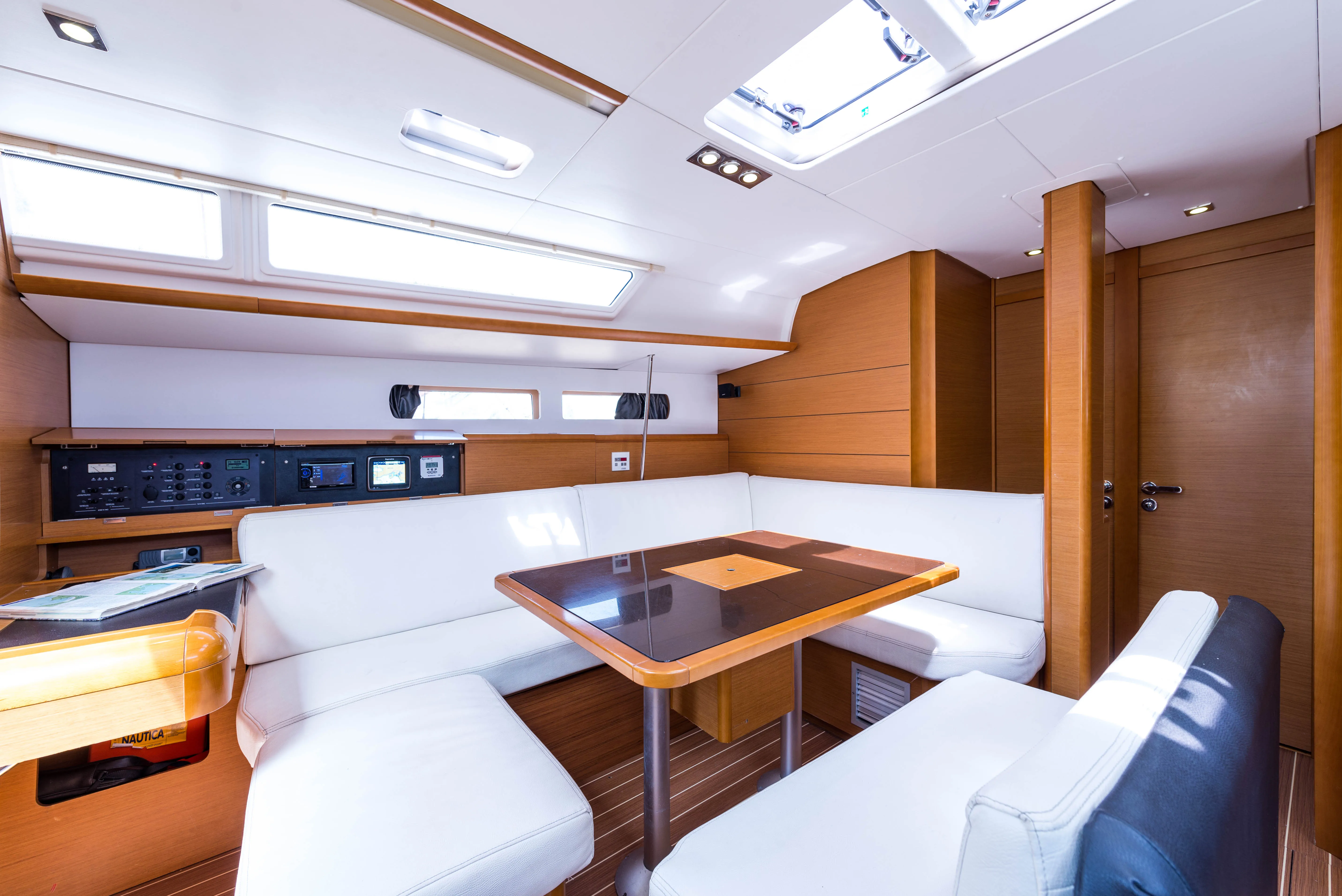 Sun Odyssey 469 Vega — yacht photo 7