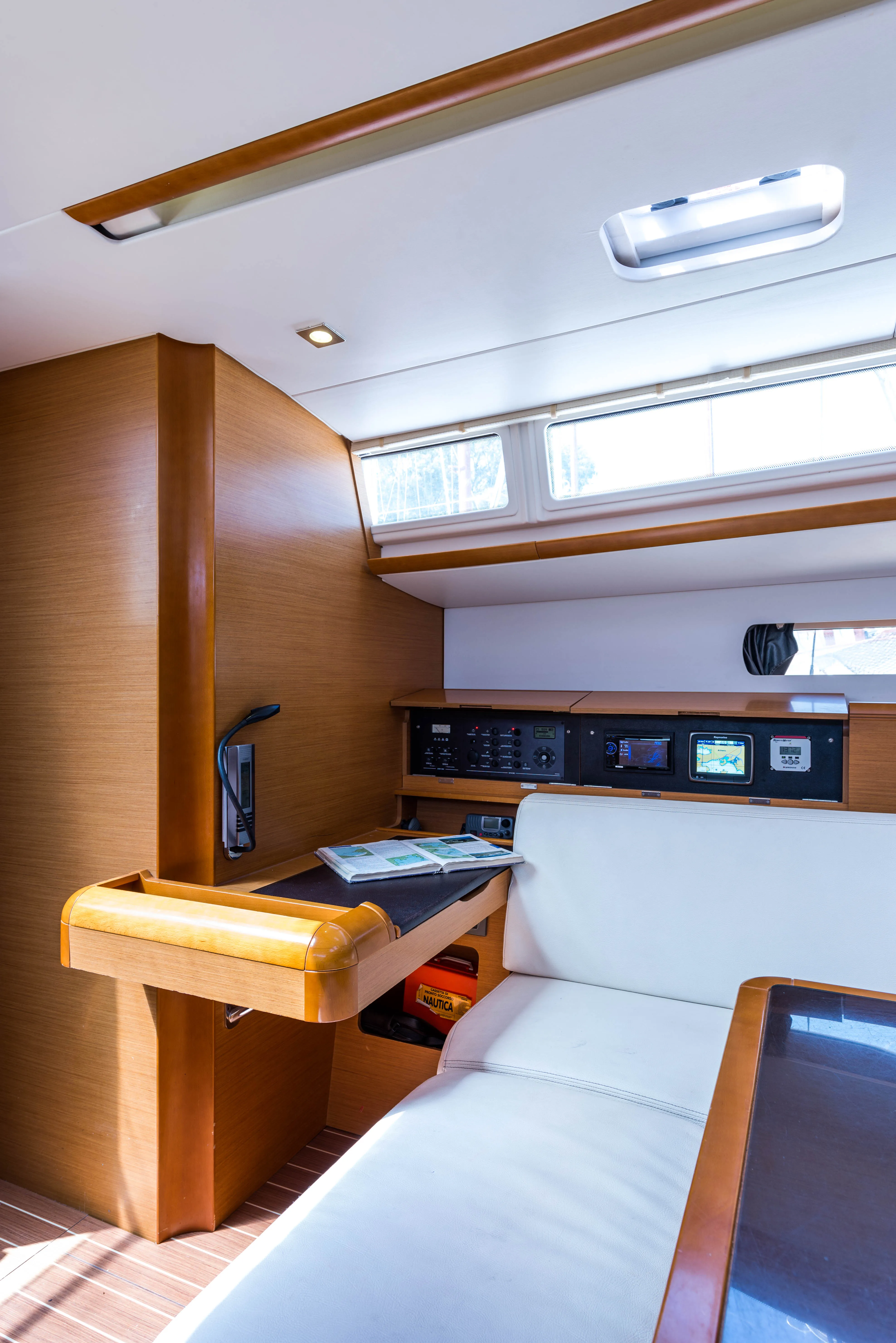 Sun Odyssey 469 Vega — yacht photo 13