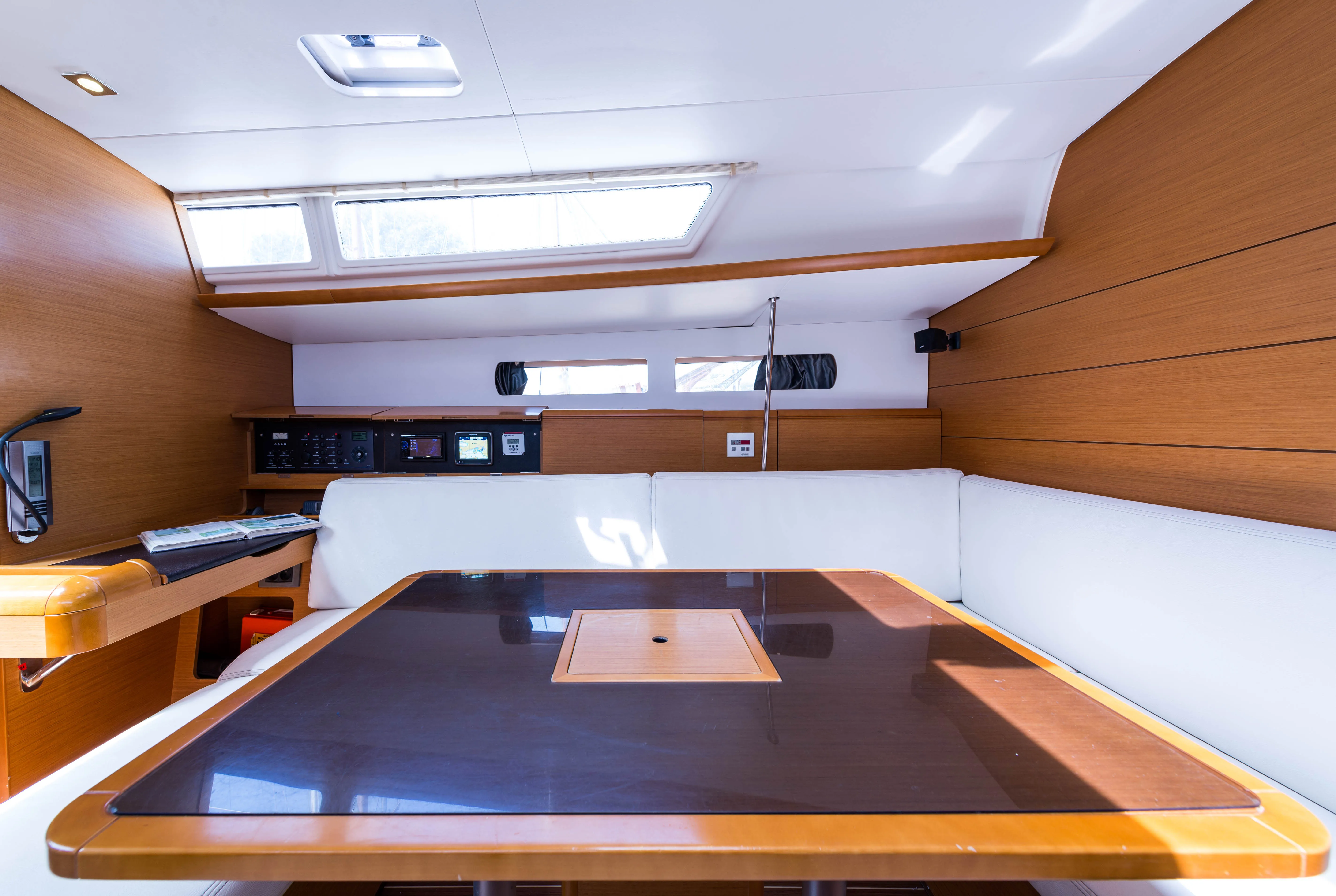 Sun Odyssey 469 Vega — yacht photo 31