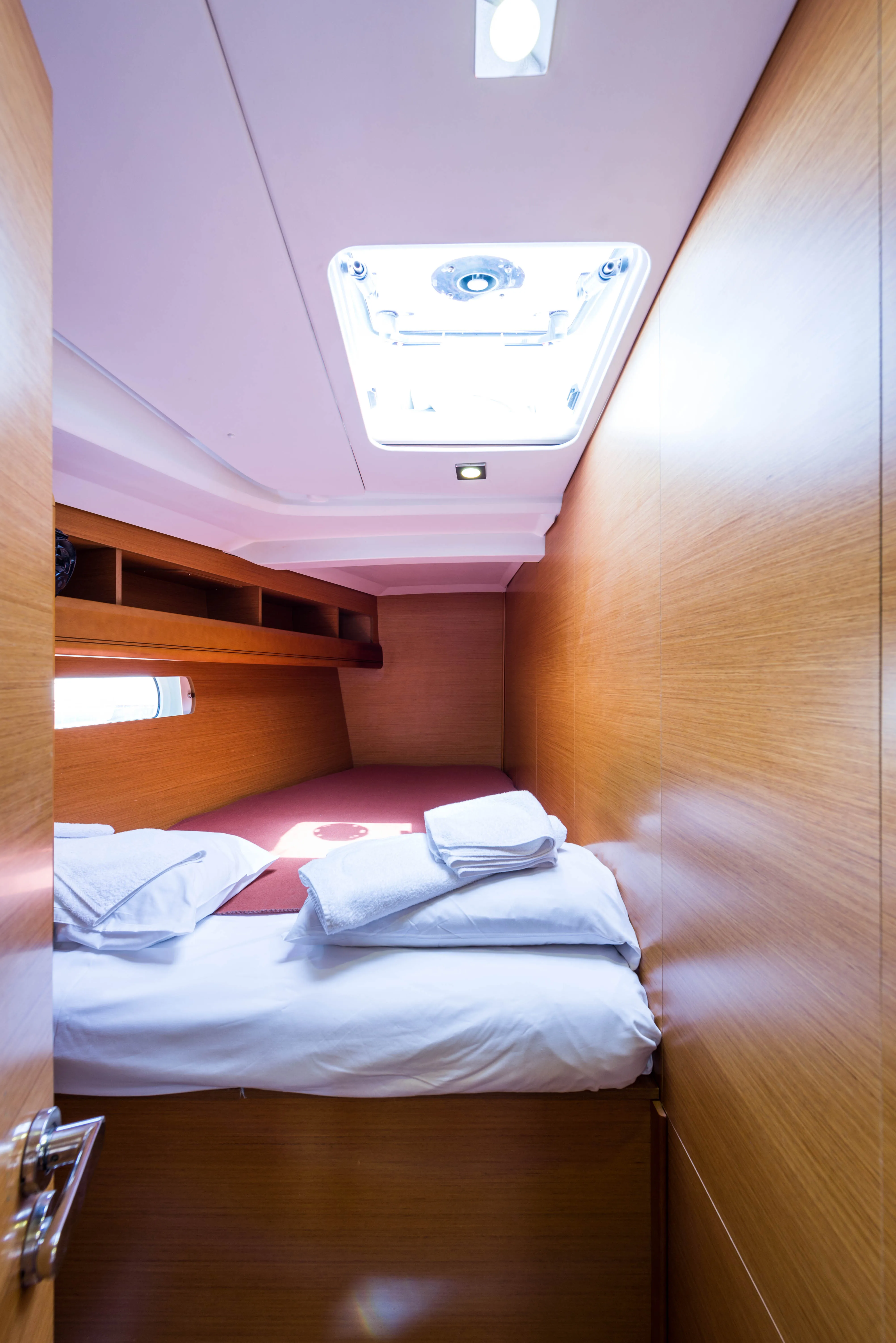 Sun Odyssey 469 Vega — yacht photo 30
