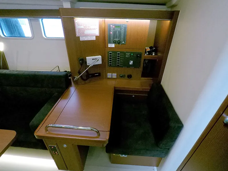 Hanse 505 Anse — yacht photo 9