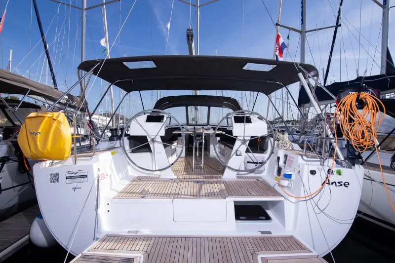 Hanse 505 Anse — yacht photo 14