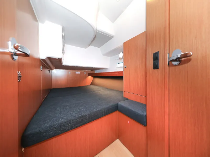 Bavaria Cruiser 46 Jameson II — фотография яхты 16
