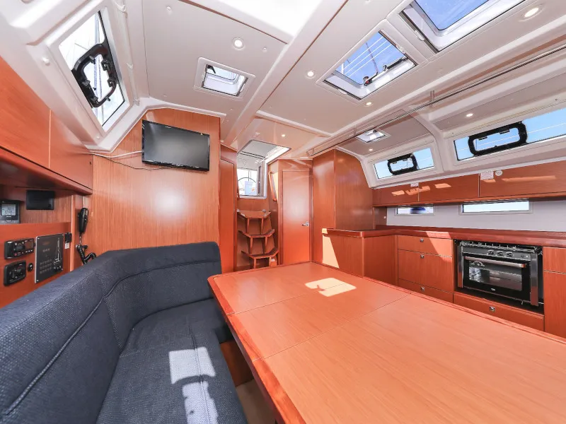 Bavaria Cruiser 46 Jameson II — фотография яхты 29